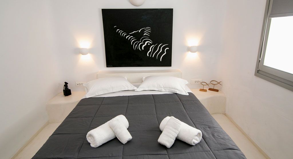 ONE BEDROOM APARTMENT